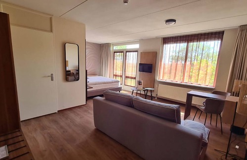 Nieuw-Haamstede Hotel | Tranquil escape near scenic nature trails, Beach access & top culinary spots