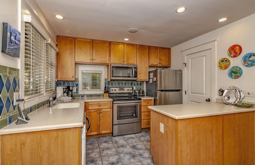 Cape Fear Station House | Tranquil Family Home located in Surfman's Walk; private crofter with shoals access