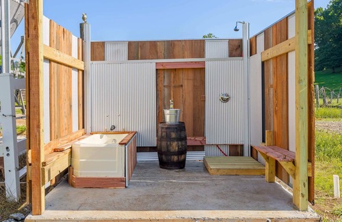 Lookout Valley Neighborhood Association RV Rental | Tranquil Farm Yurt - Mountain View