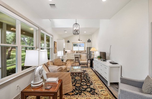 Sealy House | Tranquil Farmhouse Retreat with Scenic Views!