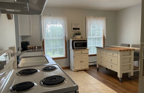 Northfield House | Tranquil Farmhouse Retreat