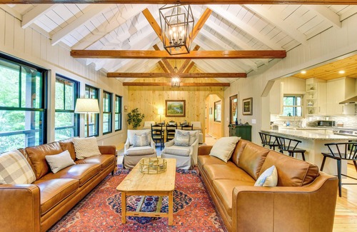 Mirror Lake Cottage | Tranquil Highlands Cottage With Fire Pit & Stream!