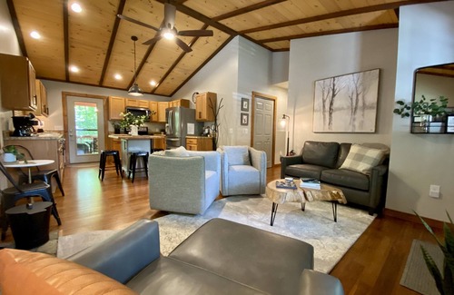Fleetwood House | Tranquil Home in Fleetwood Falls Community