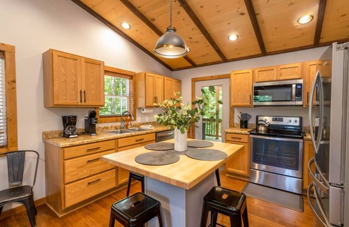 Fleetwood House | Tranquil Home in Fleetwood Falls Community