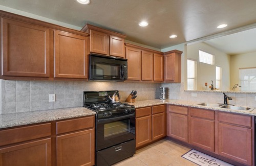 Las Cruces House | *Tranquil Living in the City*