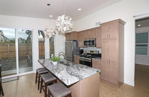 Grand Junction House | Tranquil Modern Haven home