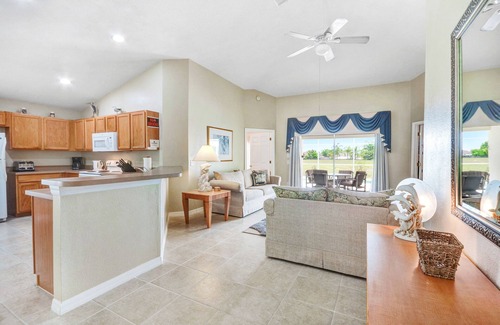 Florida Pines House | Tranquil Pool Retreat near Disney, Shopping, and dining - two master bedrooms