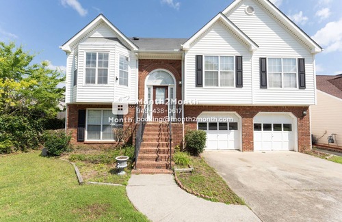Duluth House | Tranquil Retreat on Brook Farms Dr #41832
