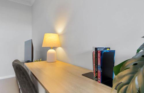 Rockingham Apartment | Tranquil Rockingham Base for Corporate Guests
