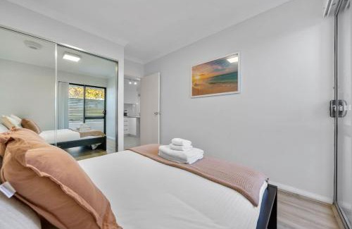 Rockingham Apartment | Tranquil Rockingham Base for Corporate Guests