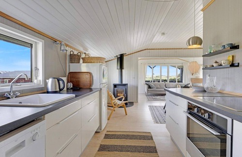 Lokken House | Tranquil stay in Lokken, by the beach