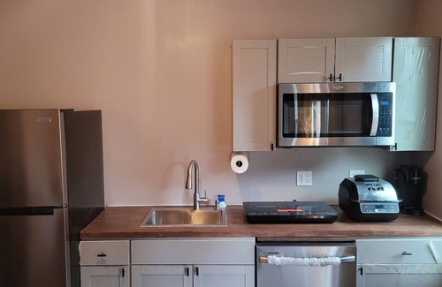 Clarkdale House | Tranquil Tiny Home Retreat with Modern Comforts in Cobb County