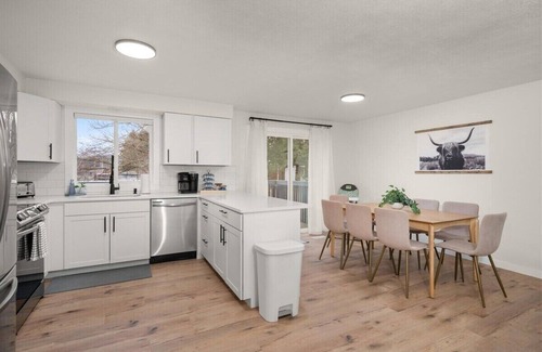 Veradale House | Tranquil Valley Home I Refreshed & Revitalized