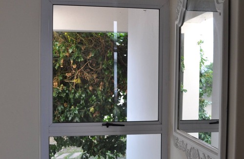 Marina da Gama House | Tranquil waters in Marina Da Gama