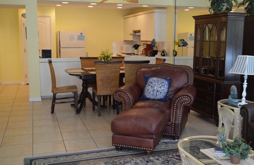 Key West Condo | Tranquility by Smathers and 10 minute bike downtown Key West value savings