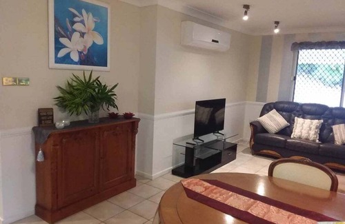 The Range House | Tranquility On King Rockhampton