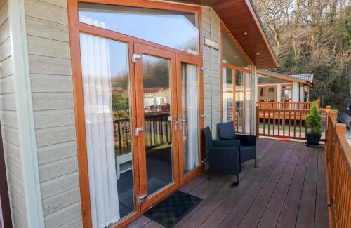 Narberth House | Tranquillity - Heritage Park