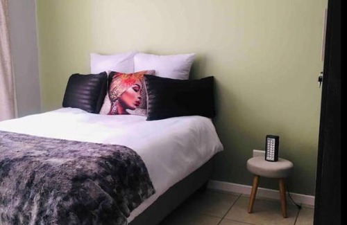 Greater Johannesburg Metropolitan Area Apartment | Tranquillity