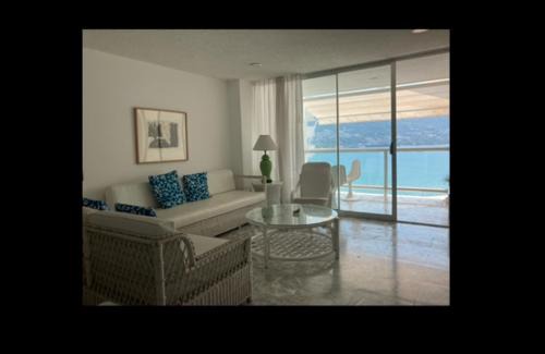 Club Deportivo Apartment | Tranquilo departamento en Acapulco frente al mar