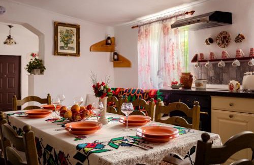 Bratca House | Transylvanian Home - Mountain View, BBQ & Pool