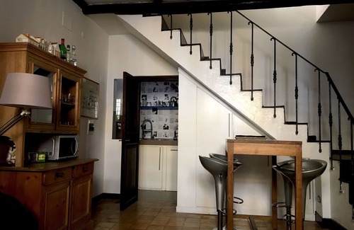 Trastevere Apartment | Trastevere brickwork heart of rome