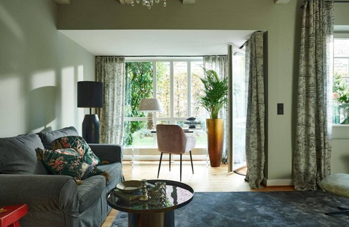 Nienstedten House | Traumferienhaus Landhaus Jenischpark (can be canceled free of charge 7 days in advance)