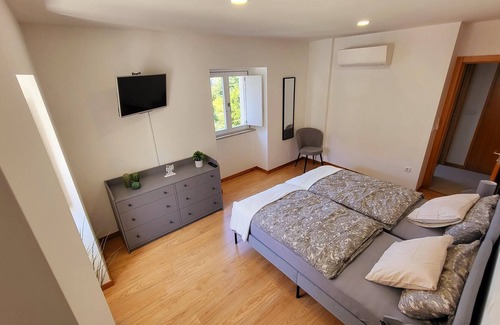 Arcos de Valdevez Apartment | Traumhafter Ausblick Direkt am Fluß "rio Lima" in der Altstadt. Sehr Ruhige Lage