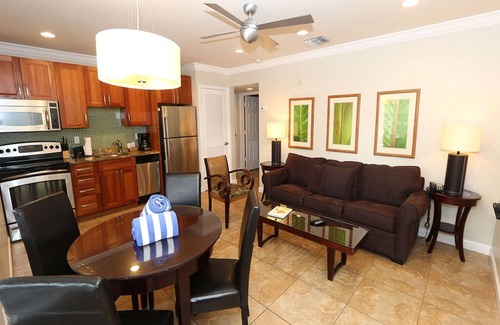 Bradenton Beach Hotel | Travel Together, Stay Apart–Lockoff Units Steps to the Sand Units 6/7 by RVA