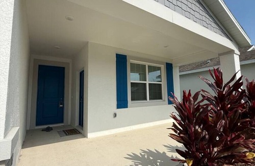 Winter Haven Apartment | Traveling workers 1bed and living space/pets friendly