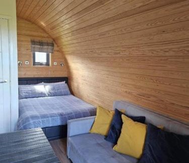 Newquay Apartment | Travellers Rest Glamping Pods & Shepherds Hut
