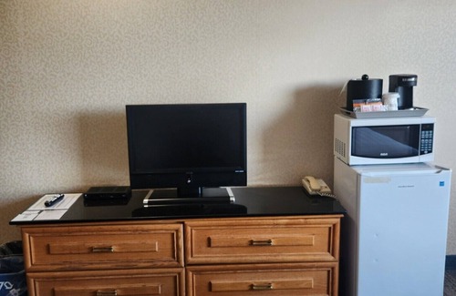 Amherst Hotel | Travelodge by Wyndham Amherst