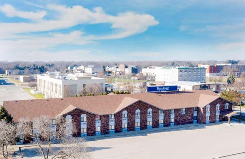 Elkhart Hotel | Travelodge by Wyndham Elkhart