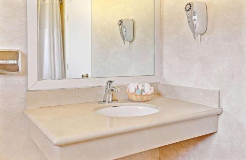 Mill Valley Hotel | Travelodge by Wyndham Mill Valley/Sausalito