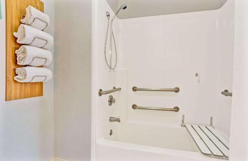 Mill Valley Hotel | Travelodge by Wyndham Mill Valley/Sausalito