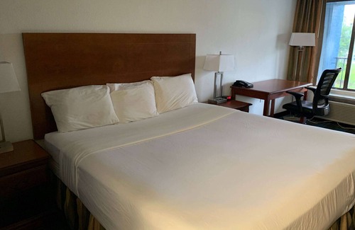 Tillmans Corner Hotel | Travelodge by Wyndham Mobile Al