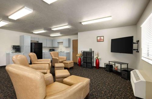 Vaughn Hotel | Travelodge by Wyndham Vaughn