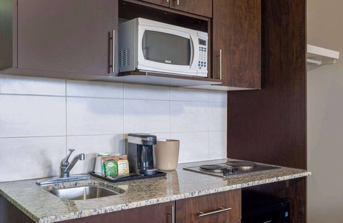 Wetaskiwin Hotel | Travelodge by Wyndham Wetaskiwin