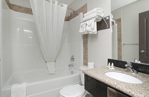 Wetaskiwin Hotel | Travelodge by Wyndham Wetaskiwin