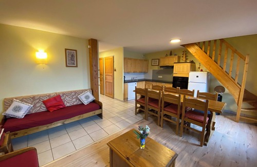 Saint-Jean-d'Arves Apartment | travelski home classic - La Fontaine du Roi