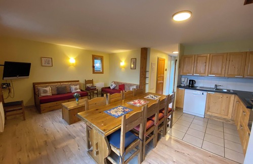 Saint-Jean-d'Arves Apartment | travelski home classic - La Fontaine du Roi