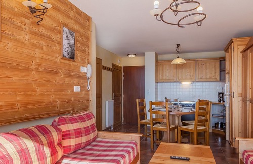 Les Eucherts Apartment | travelski home select - Résidence Les Balcons De La Rosière 4 stars