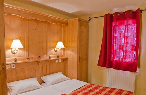 Les Eucherts Apartment | travelski home select - Résidence Les Balcons De La Rosière 4 stars