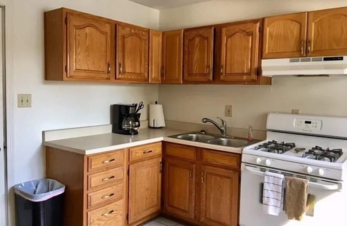 Mayfield House | Traverse City 15 min to downtown, On-site Rentals, Pet Friendly, AC