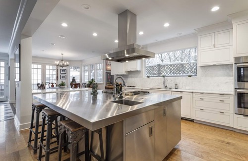 Traverse City House | Traverse City Over the Top Luxury-7 bed 5 1/2 bath