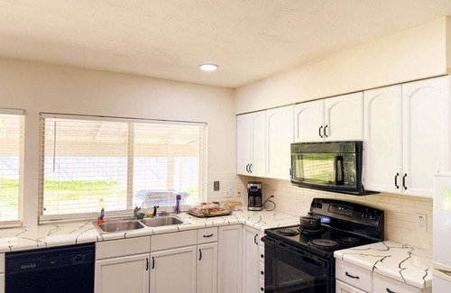 Mission Bend Bed & Breakfast | Treasure Home