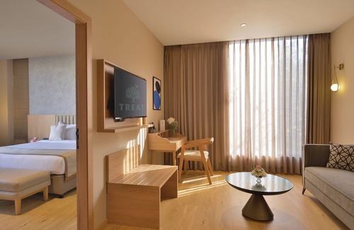 Nashik Hotel | Treat Hotel Nashik City Center