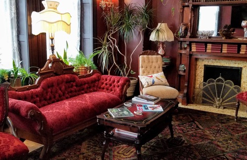 Front Park Bed & Breakfast | Treat yourself to Victorian charm