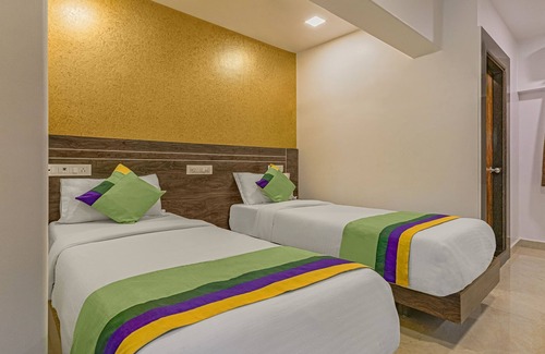 Malad West Hotel | Treebo Atithi Inn