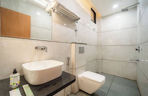 Bhopal Hotel | Treebo Lotus Blue