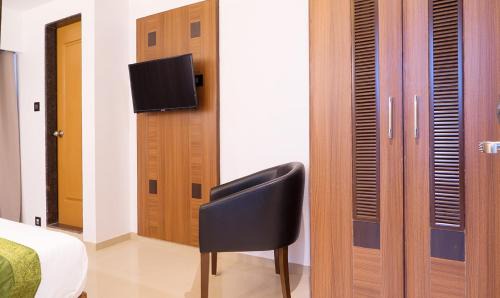 Kurla West Hotel | Treebo Olive Inn Near BKC